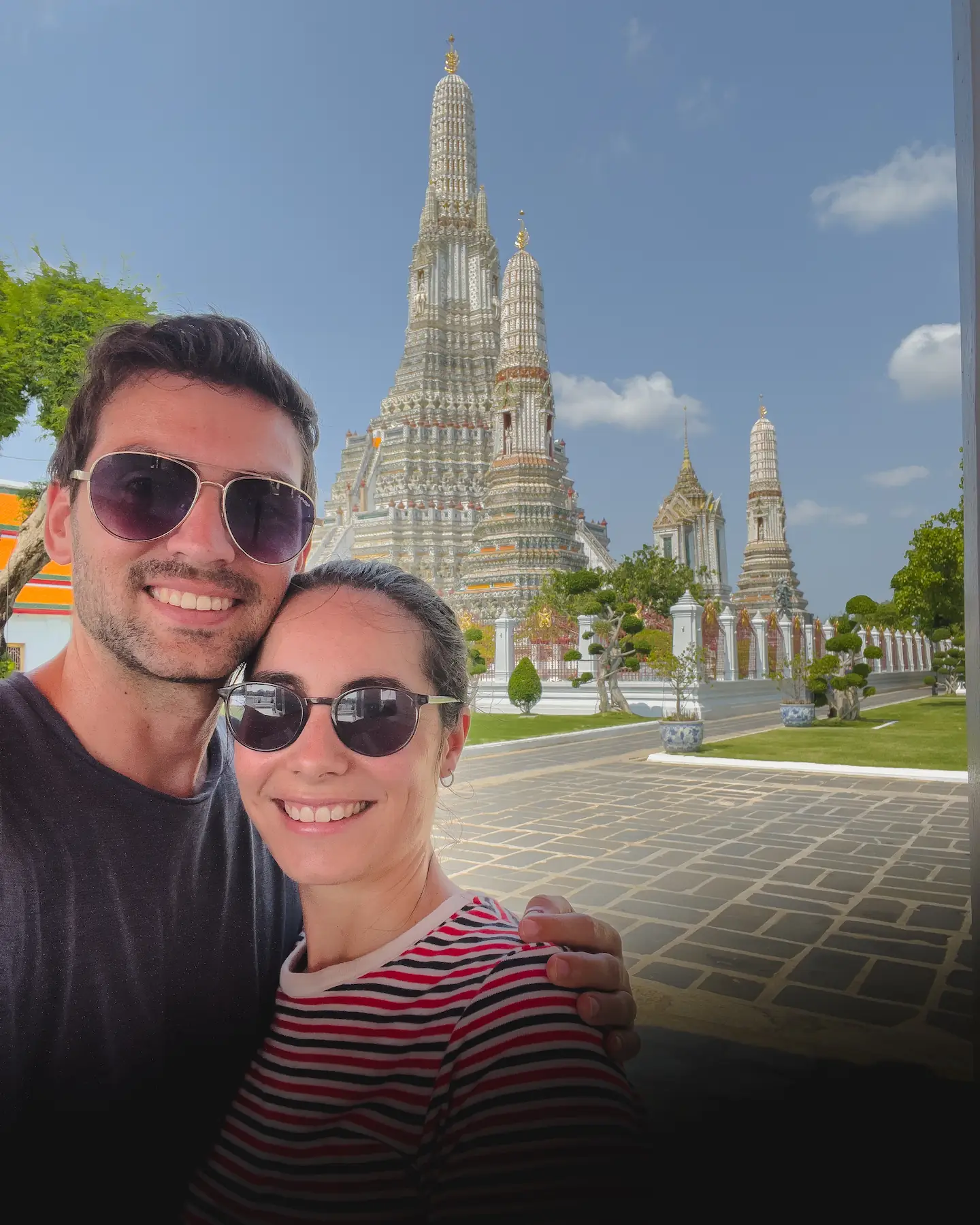 Couple selfie at large Thai temple in Bangkok