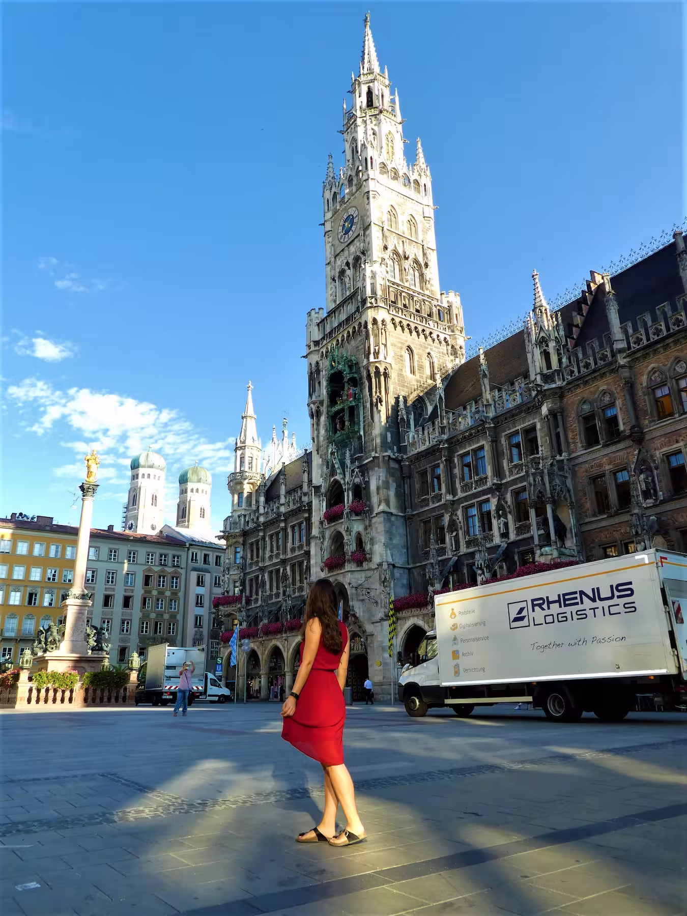 Denise standing on the Marienplatz square in Munich